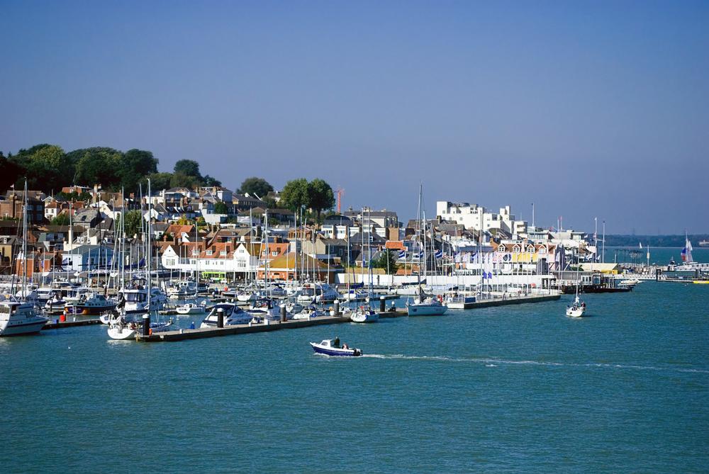 cowes-view-of-harbour-70201930
